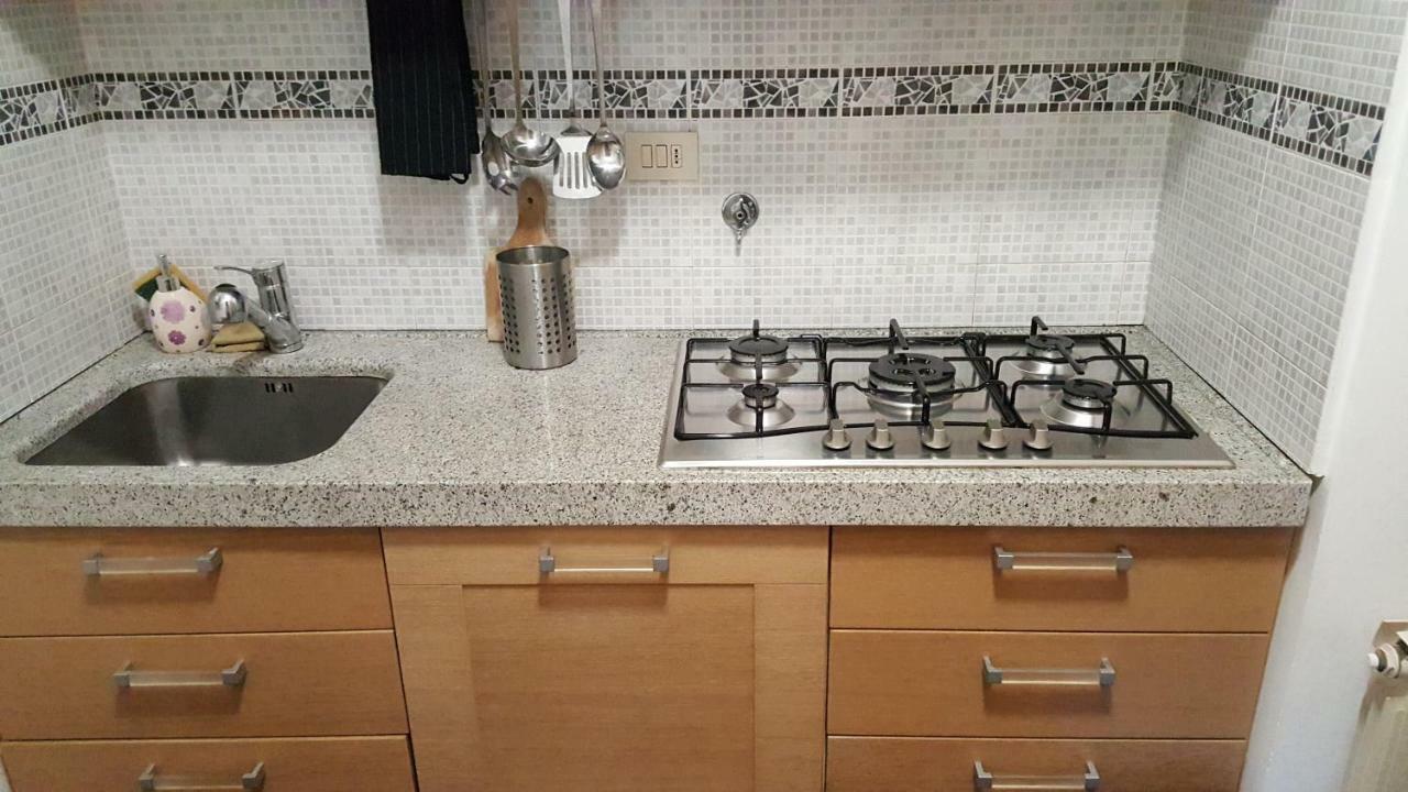 Trastevere Apartment Рим Экстерьер фото