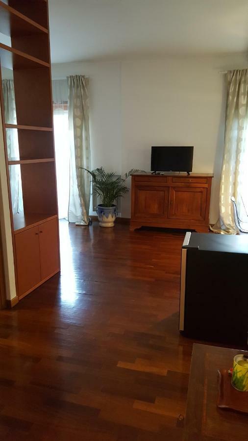 Trastevere Apartment Рим Экстерьер фото